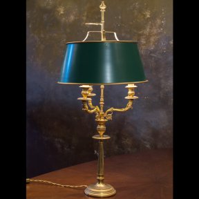 Антикварная настольная лампа "бульот" с темно-зеленым абажуром